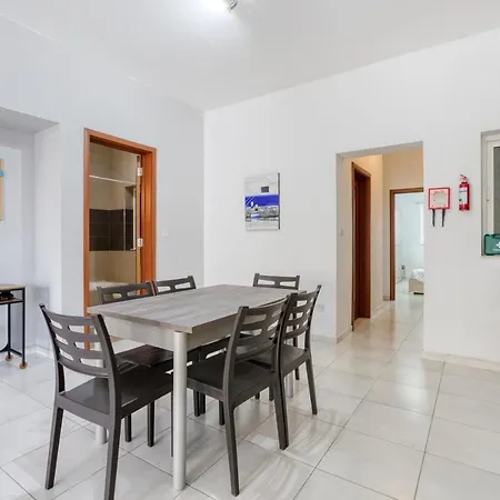 Delightful 3br Near Promenade By 360 Estates *