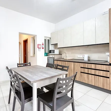 Apartment Delightful 3br Near Promenade By 360 Estates Sliema
